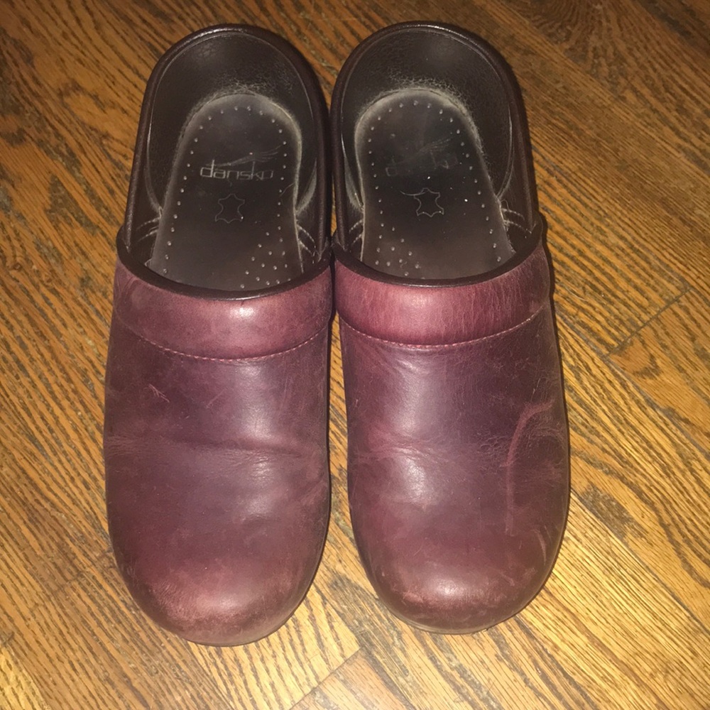 ❤️💜Maroon Danskos 💜❤️